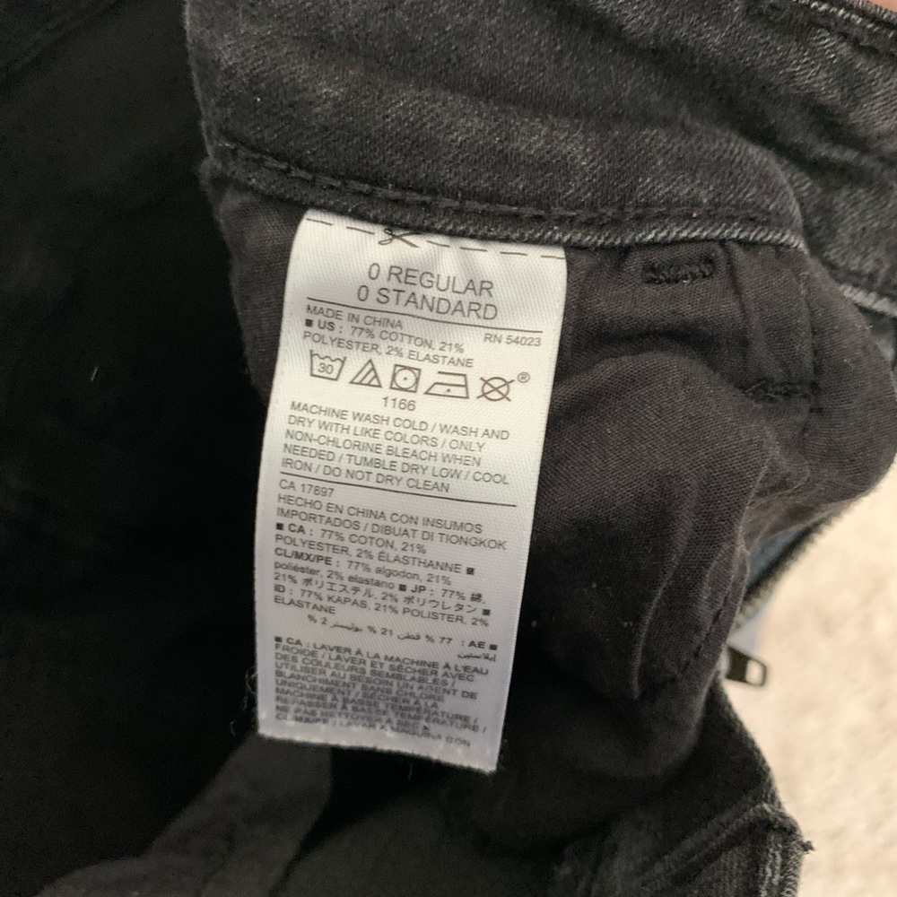 old navy rockstar jeans - Picture 4 of 4
